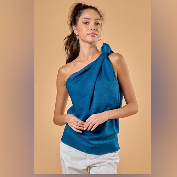 Knotted one shoulder dress too - Picture 1 of 4